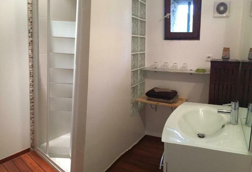 بنسيون Les Chaumières Du Chêne