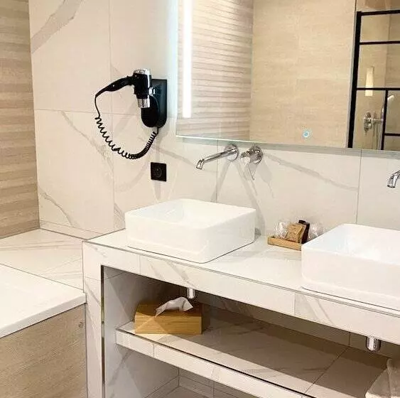 Majatalo Les Granges D'haillancourt