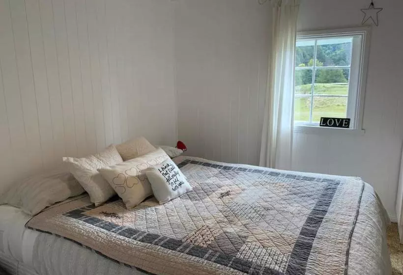 Majatalo Sassafras Springs