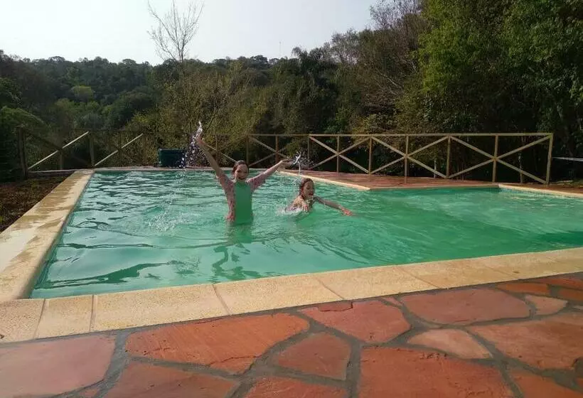 Retkeilymaja Posada Camboatá