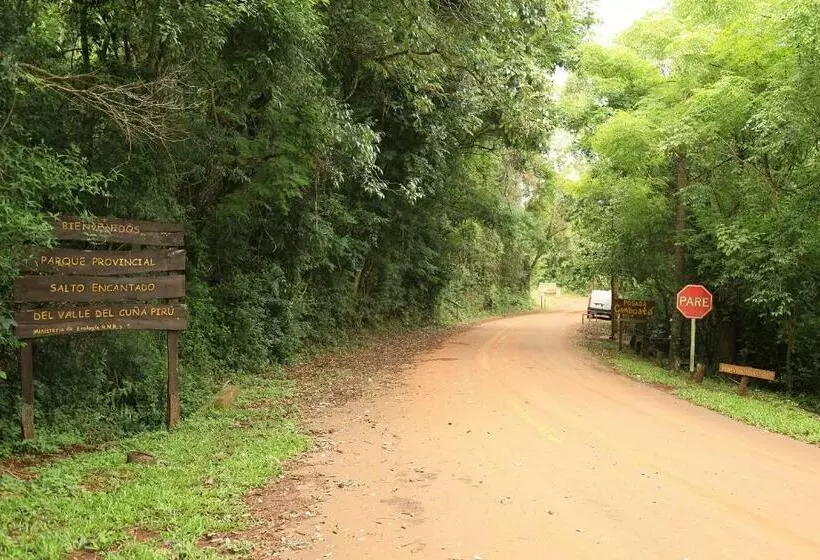 Retkeilymaja Posada Camboatá