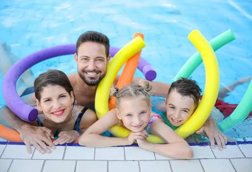 Barack Thermal Hotel And Spa