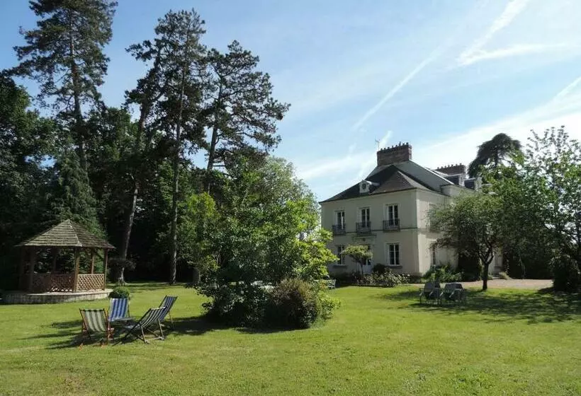 Aamiaismajoitus (B&B) Cèdre Et Charme