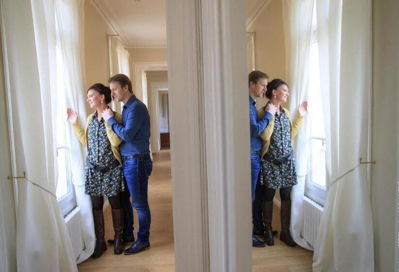 ベッドアンドブレックファースト Château De Breuil