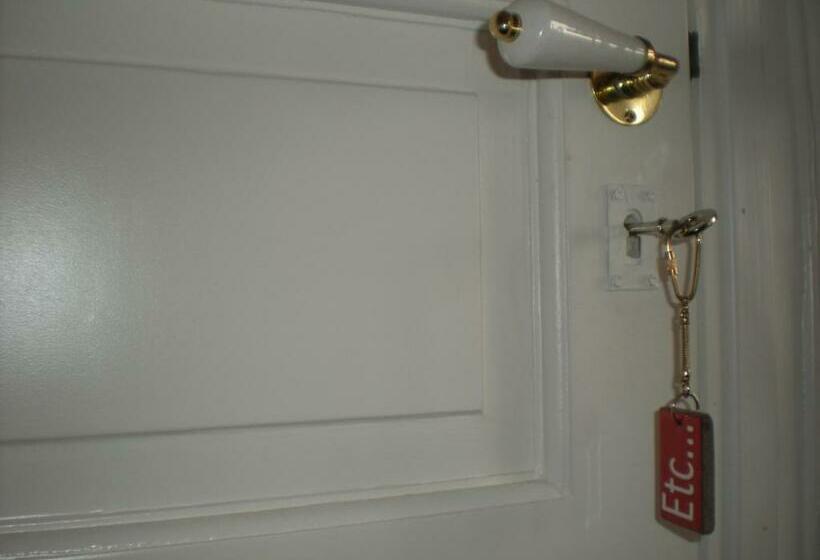 ベッドアンドブレックファースト La Lit'hote