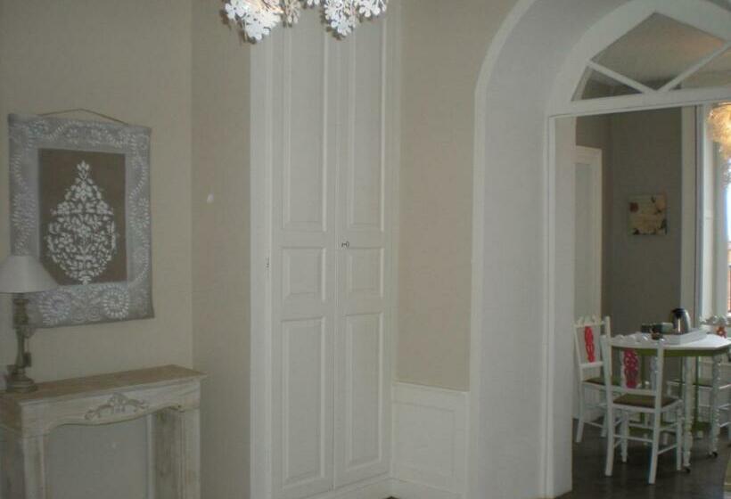 ベッドアンドブレックファースト La Lit'hote