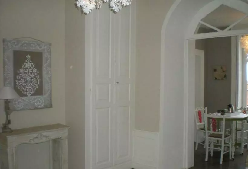 ベッドアンドブレックファースト La Lit'hote