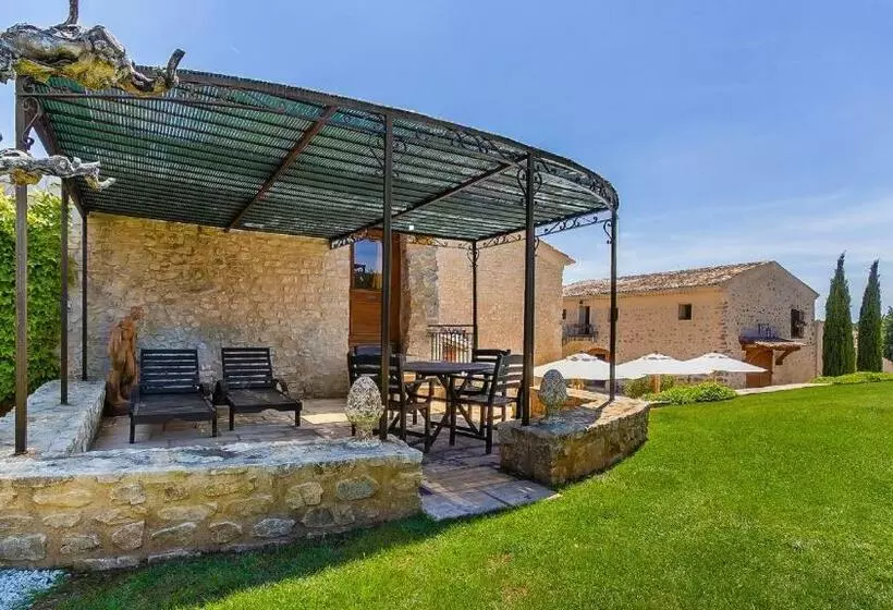 Aamiaismajoitus (B&B) La Tour D'enguernes