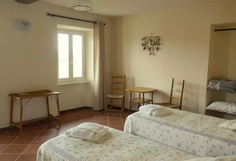 ホテル Agriturismo La Fucina