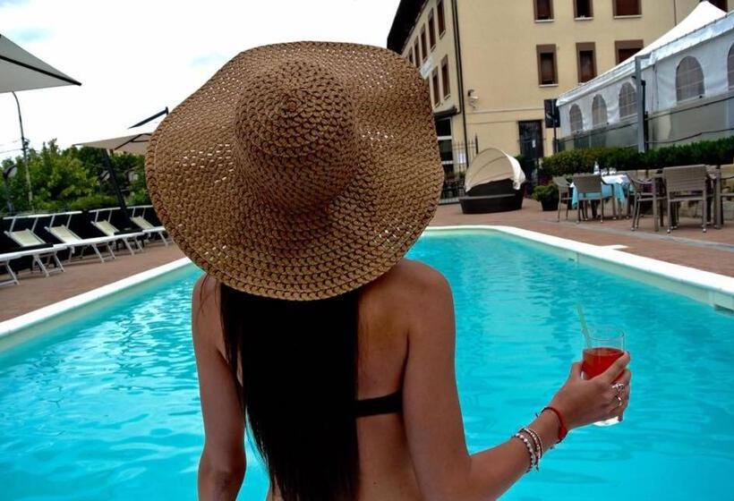 فندق Albergo Ristorante Miramonti Toano