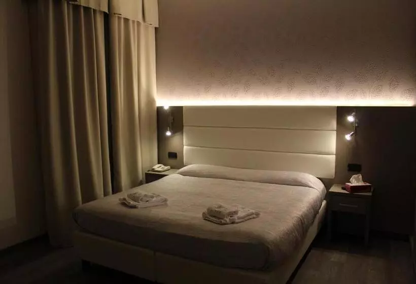 Hotelli Albergo Ristorante Miramonti Toano