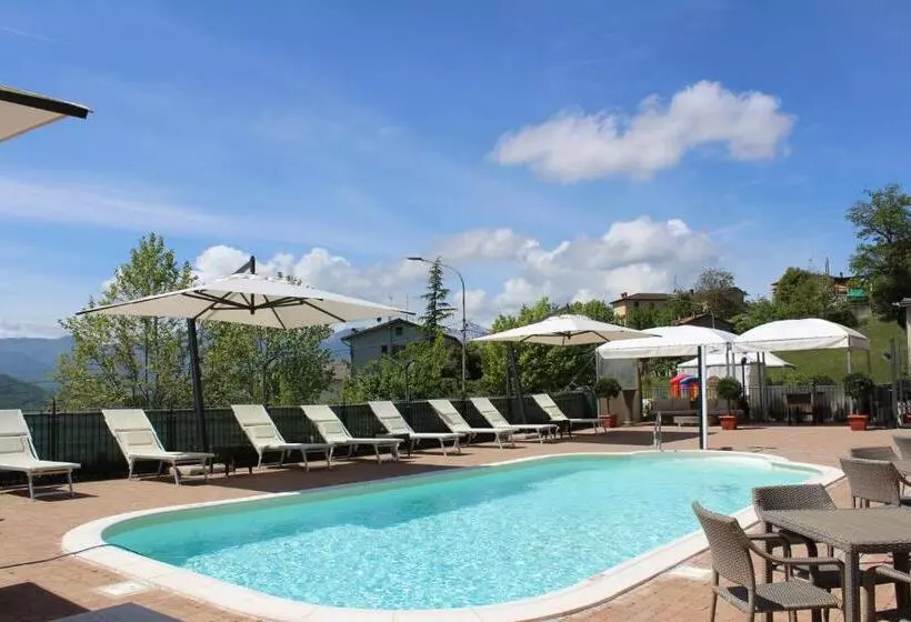 Hotelli Albergo Ristorante Miramonti Toano