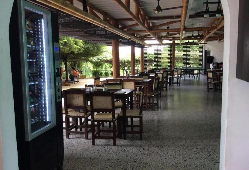 ホテル Chicala Salgar