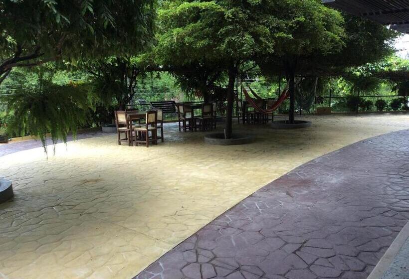 ホテル Chicala Salgar