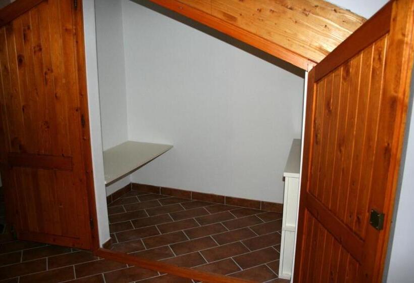 בית מלון כפרי Farm Stay Agriturismo La Borgaccia