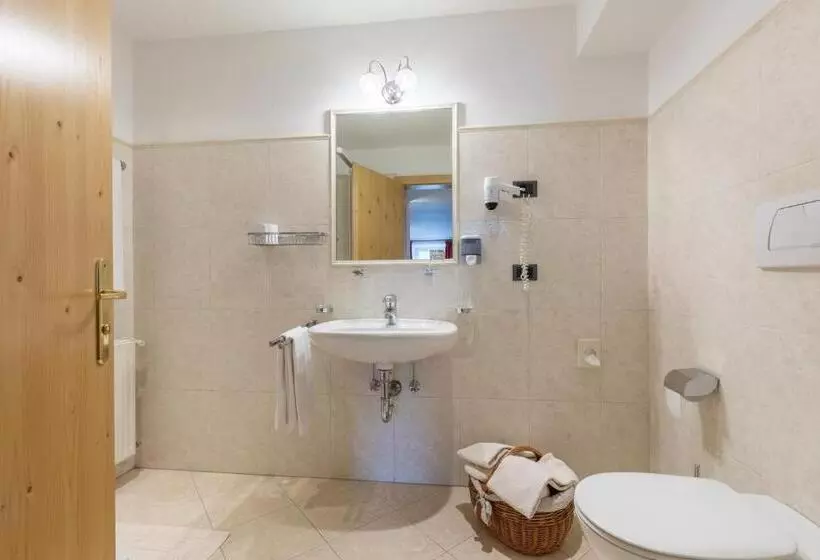 Hotelli Gasthof Gasserhof