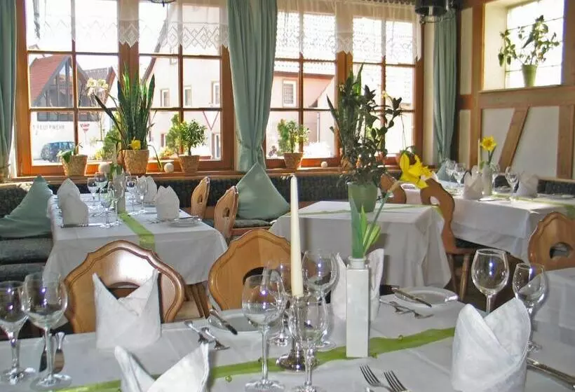 Hotelli Gasthof Rössle