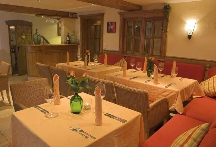 Hotelli Gasthof Rössle