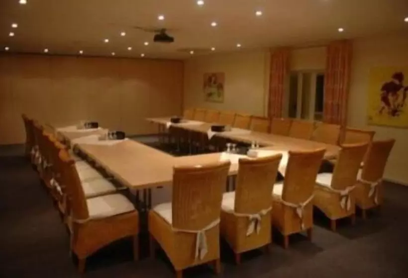 Hotelli Landhaus Begatal