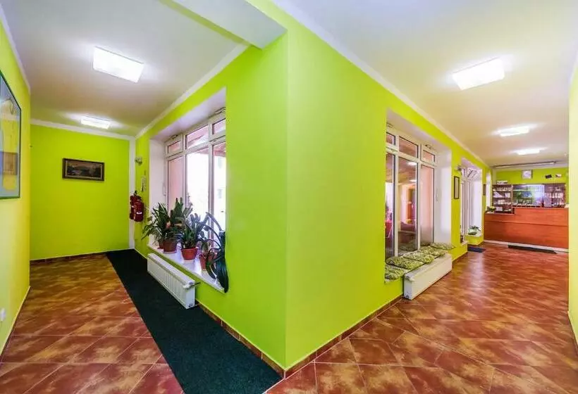 Hotelli & Motorest V údolí Zlatého Potoka