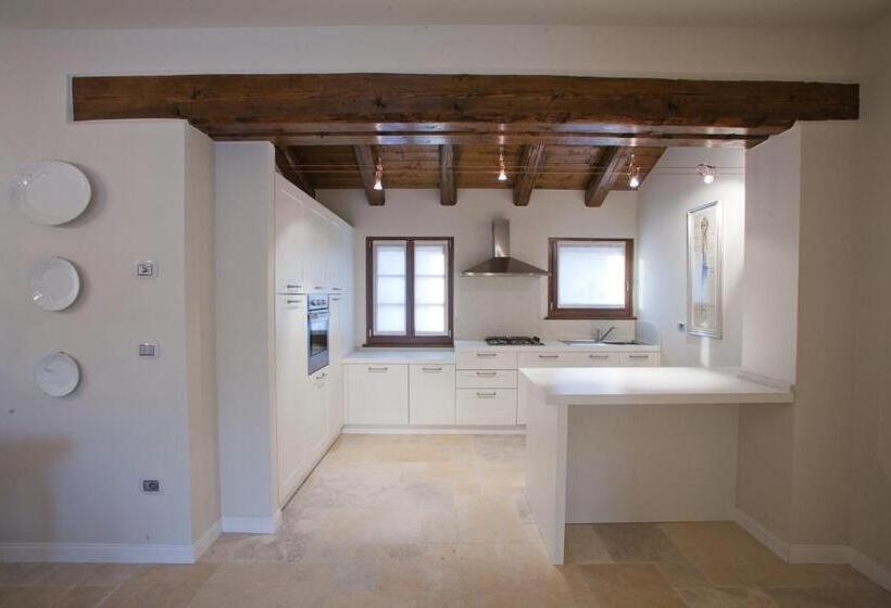 בית מלון כפרי Wine Resort Luisa