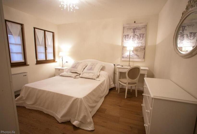 בית מלון כפרי Wine Resort Luisa