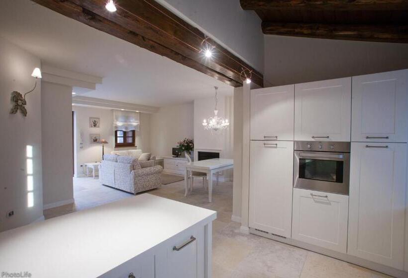 בית מלון כפרי Wine Resort Luisa