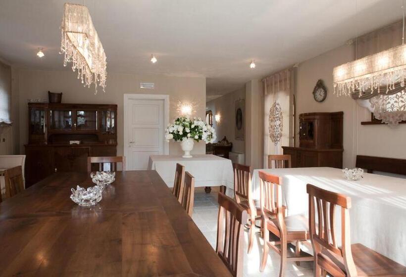 בית מלון כפרי Wine Resort Luisa