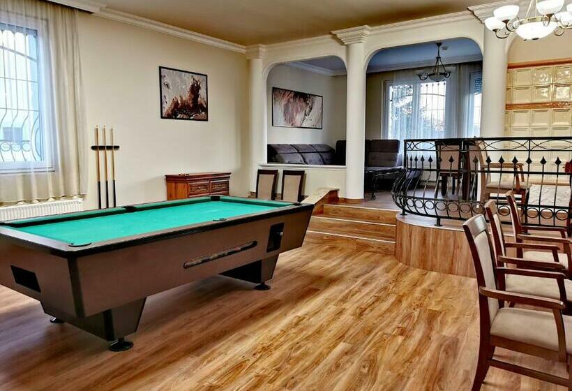 بنسيون Admirál Villa Felnőttbarát Szálláshely