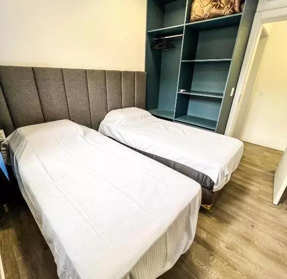 Majatalo Gamboa Luna Y Sol Apart