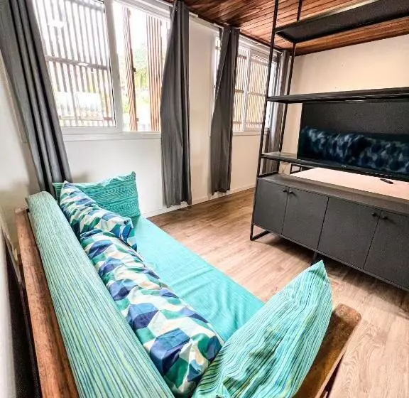 Majatalo Gamboa Luna Y Sol Apart