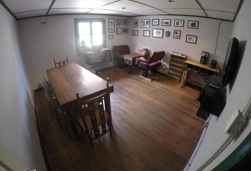 بنسيون Hospedaje Leñas Del Tolosa