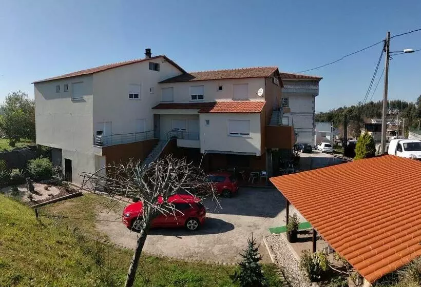 ペンション Hostal Nuevo Alonso