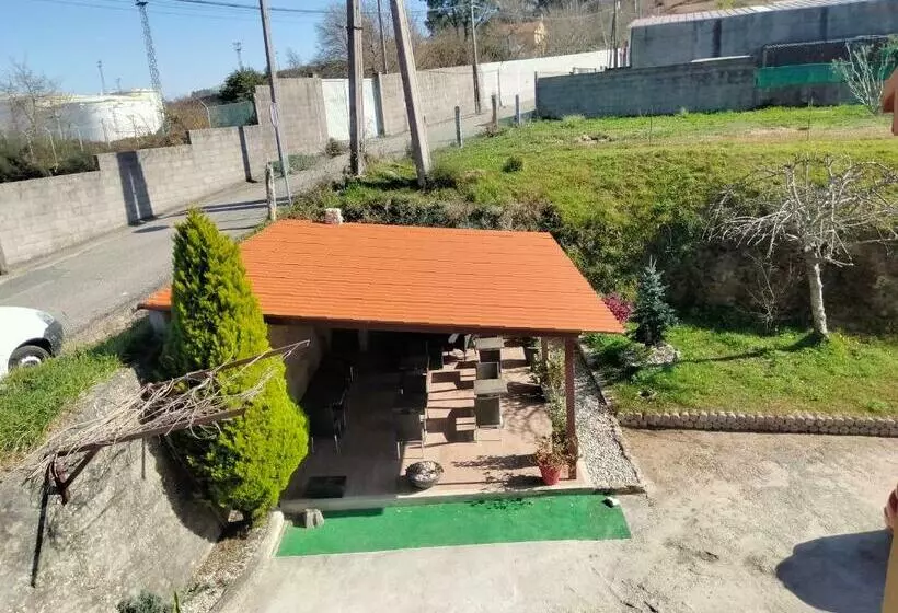 ペンション Hostal Nuevo Alonso