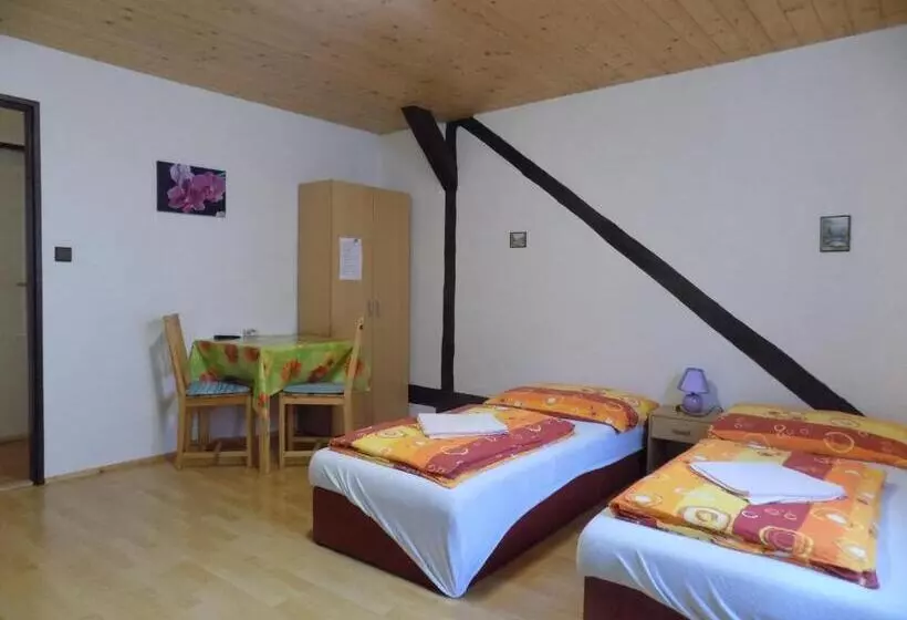 Majatalo Ubytování Apartmány Ferenčíková