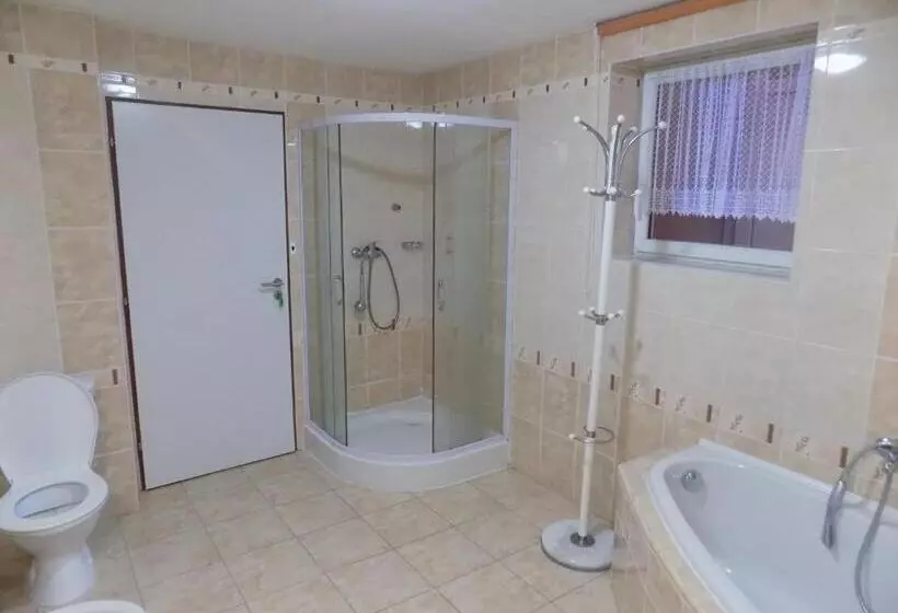 Majatalo Ubytování Apartmány Ferenčíková