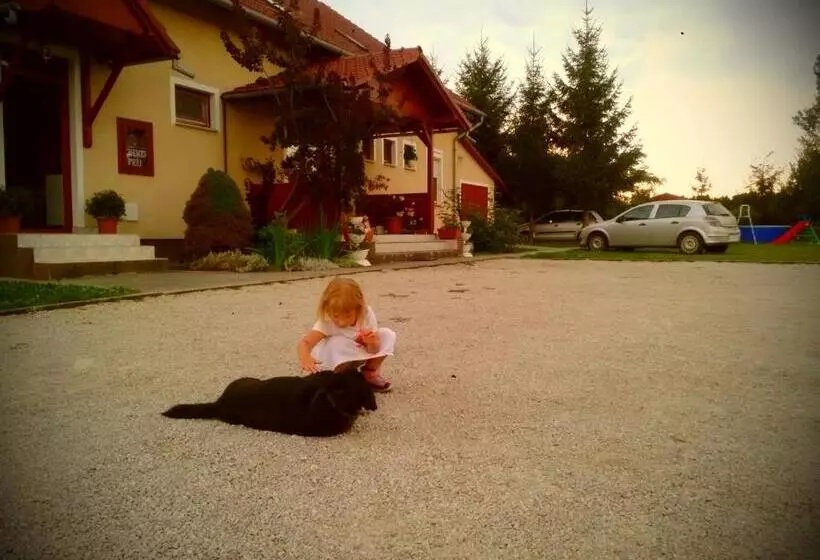 Majatalo Vadvirág Vendégház