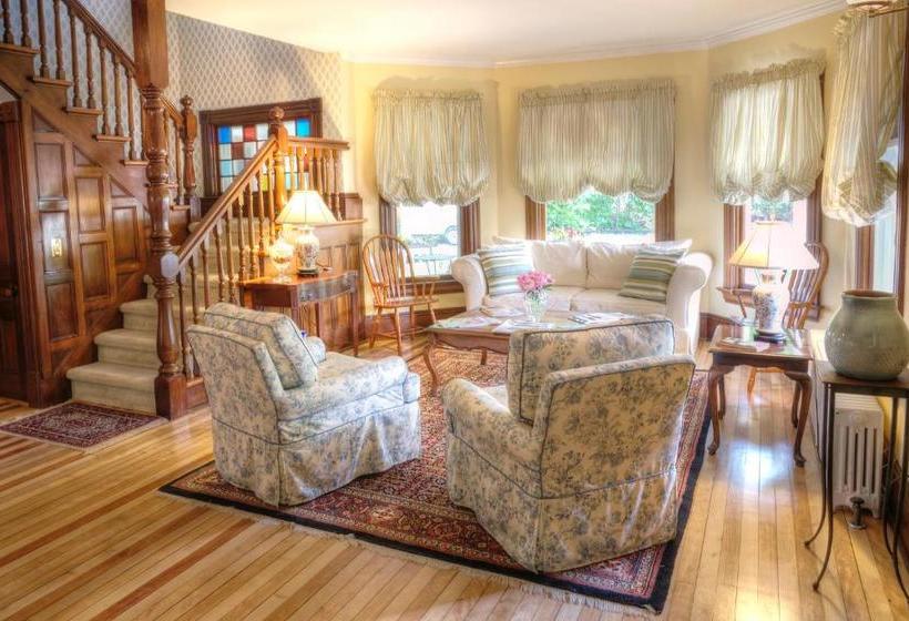 Sinclair Inn Bed & Breakfast