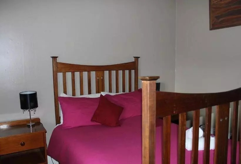 St Marys Hotel And Bistro