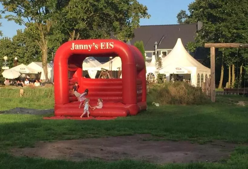 ユースホステル Bredeneeker Gasthaus