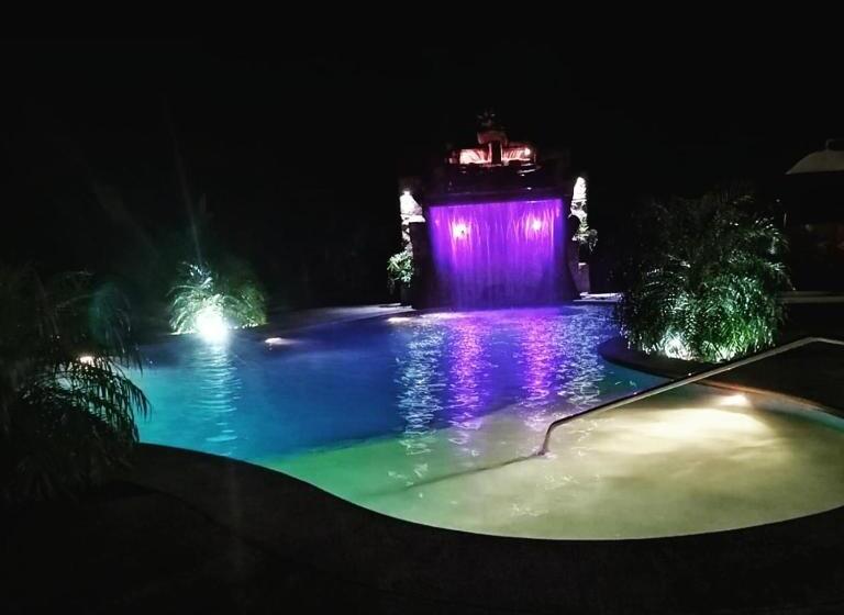 ユースホステル Cabañas San Isidro