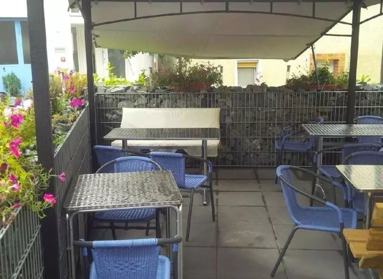 Retkeilymaja Gasthof Zum Burgkrug