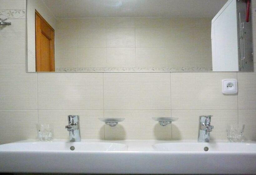 הוסטל Ubytování Nad Bisonem