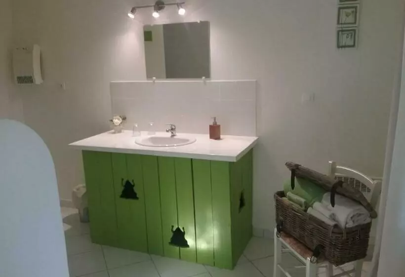 ベッドアンドブレックファースト A L'orée Du Bois