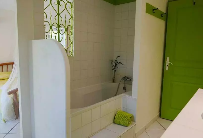 ベッドアンドブレックファースト A L'orée Du Bois