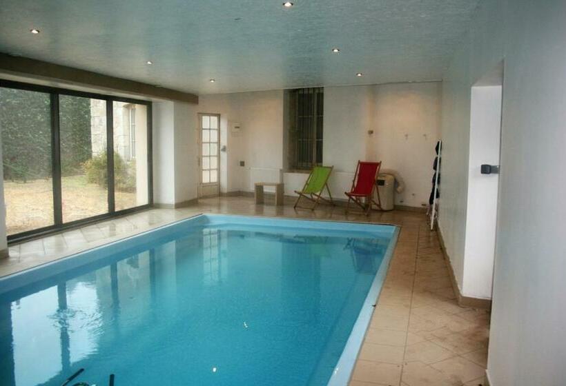 צימר Château De Denonville