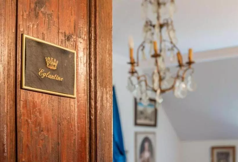 Aamiaismajoitus (B&B) Château De Denonville