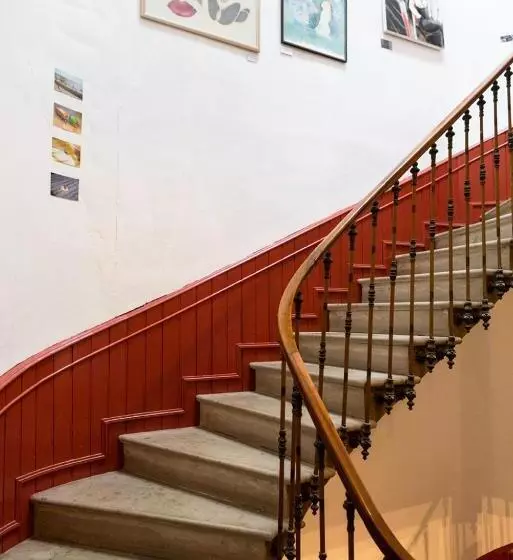 تختخواب و صبحانه Le Flamant Rouge Guesthouse