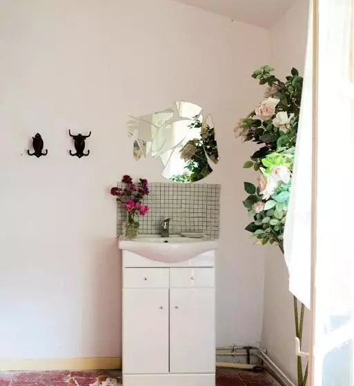 تختخواب و صبحانه Le Flamant Rouge Guesthouse