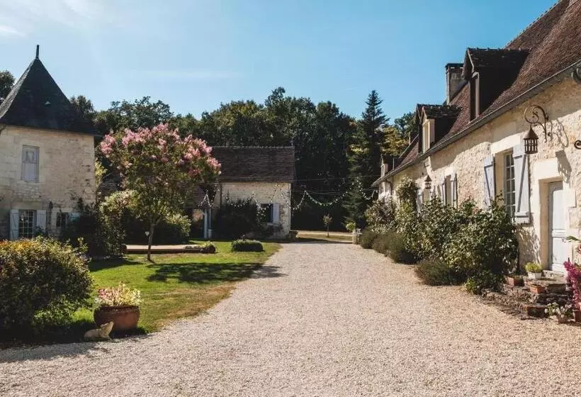 ベッドアンドブレックファースト Manoir De La Foulquetiere